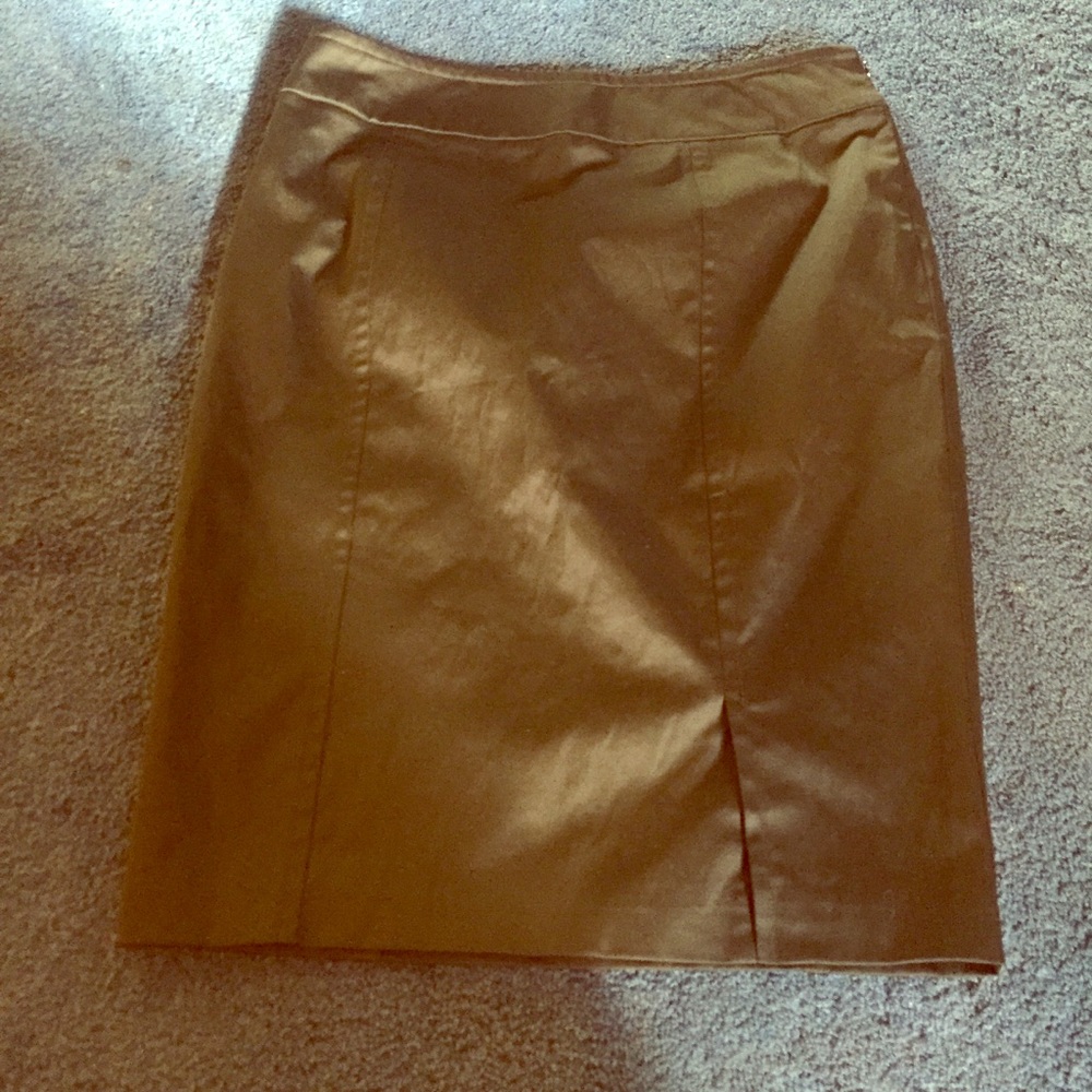 Black Pencil skirt size 6 Worthington stretch